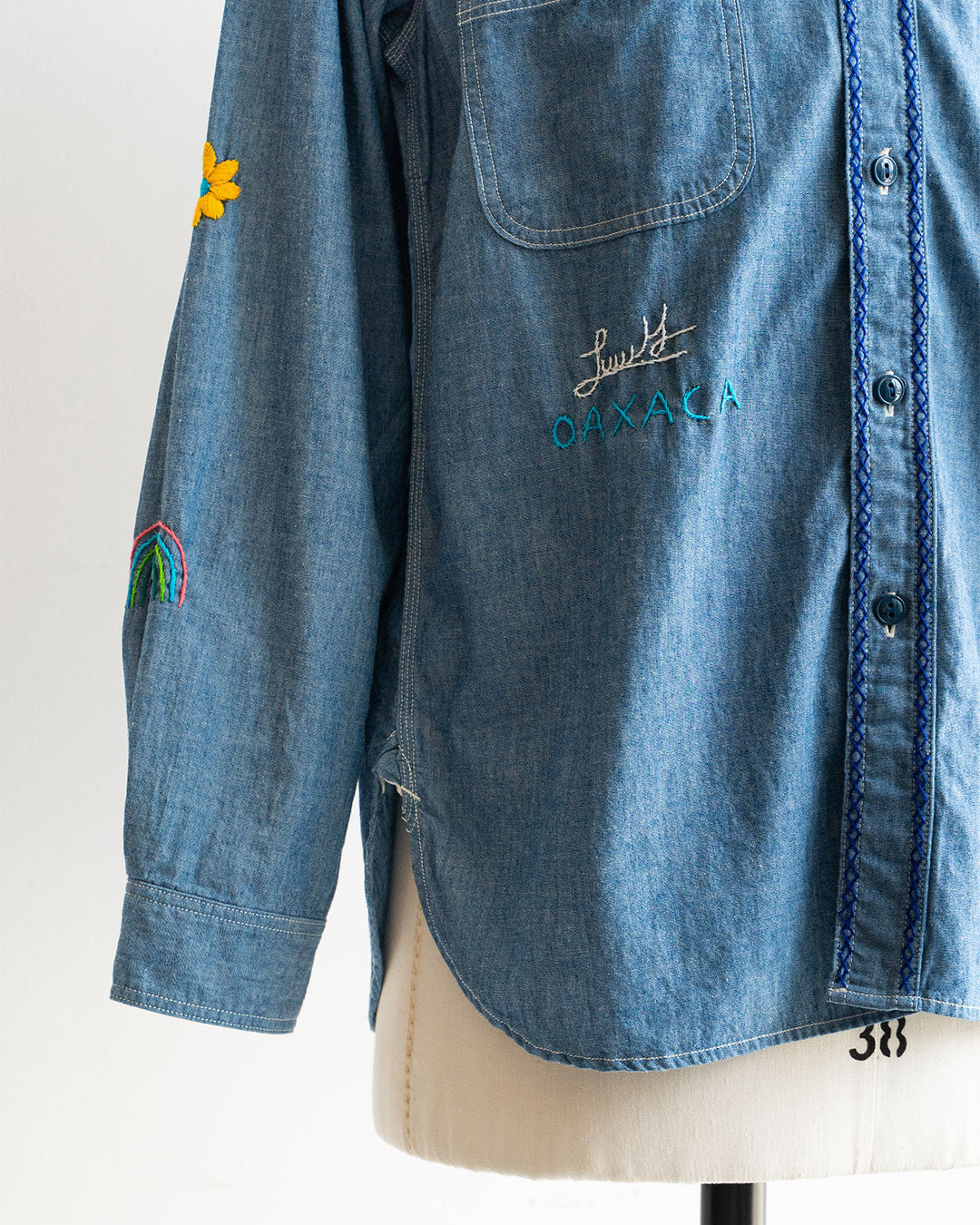 【Behind The River】Work Chambray Shirts『Hand Embroidery In Oaxaca Mexico』