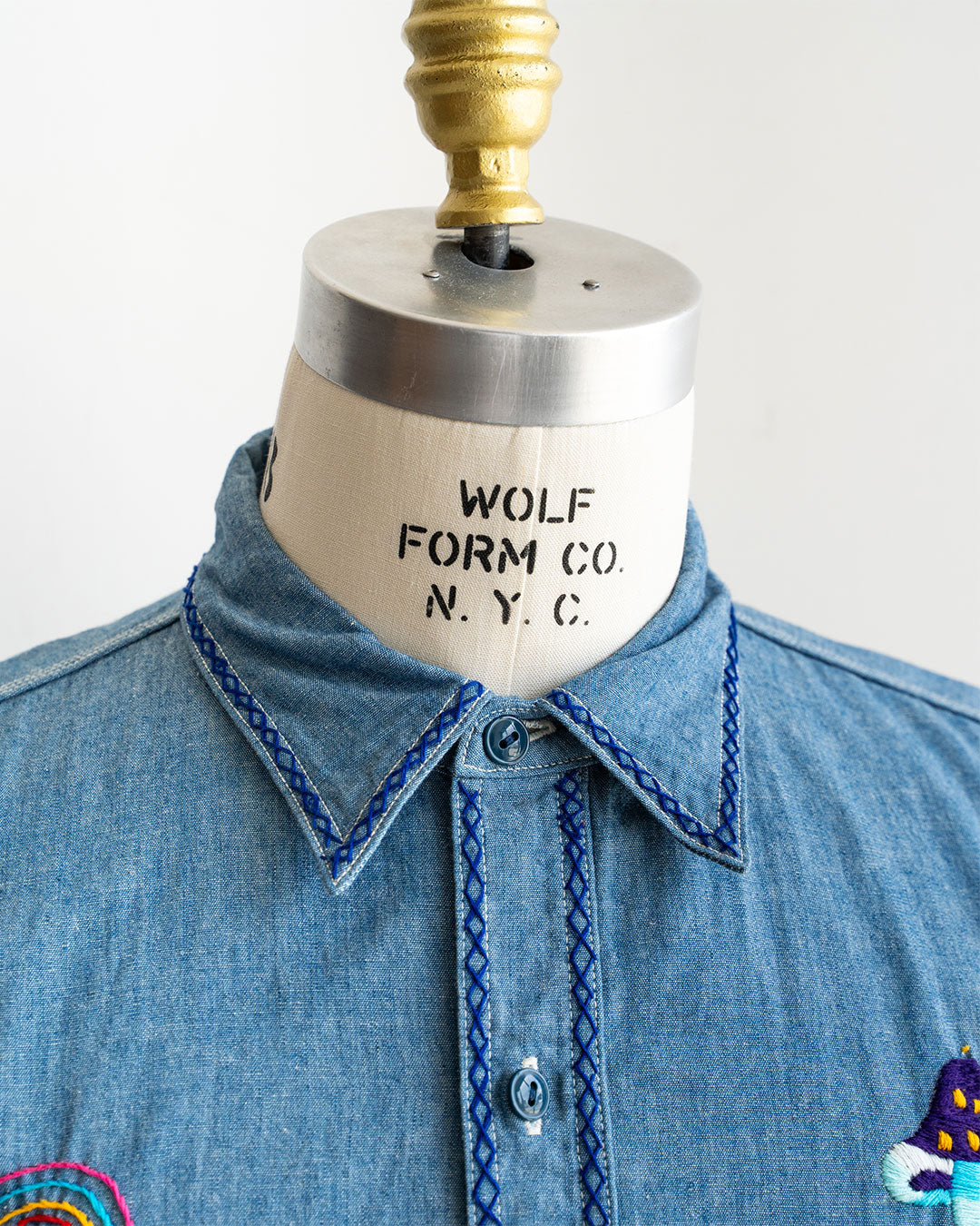 【Behind The River】Work Chambray Shirts『Hand Embroidery In Oaxaca Mexico』