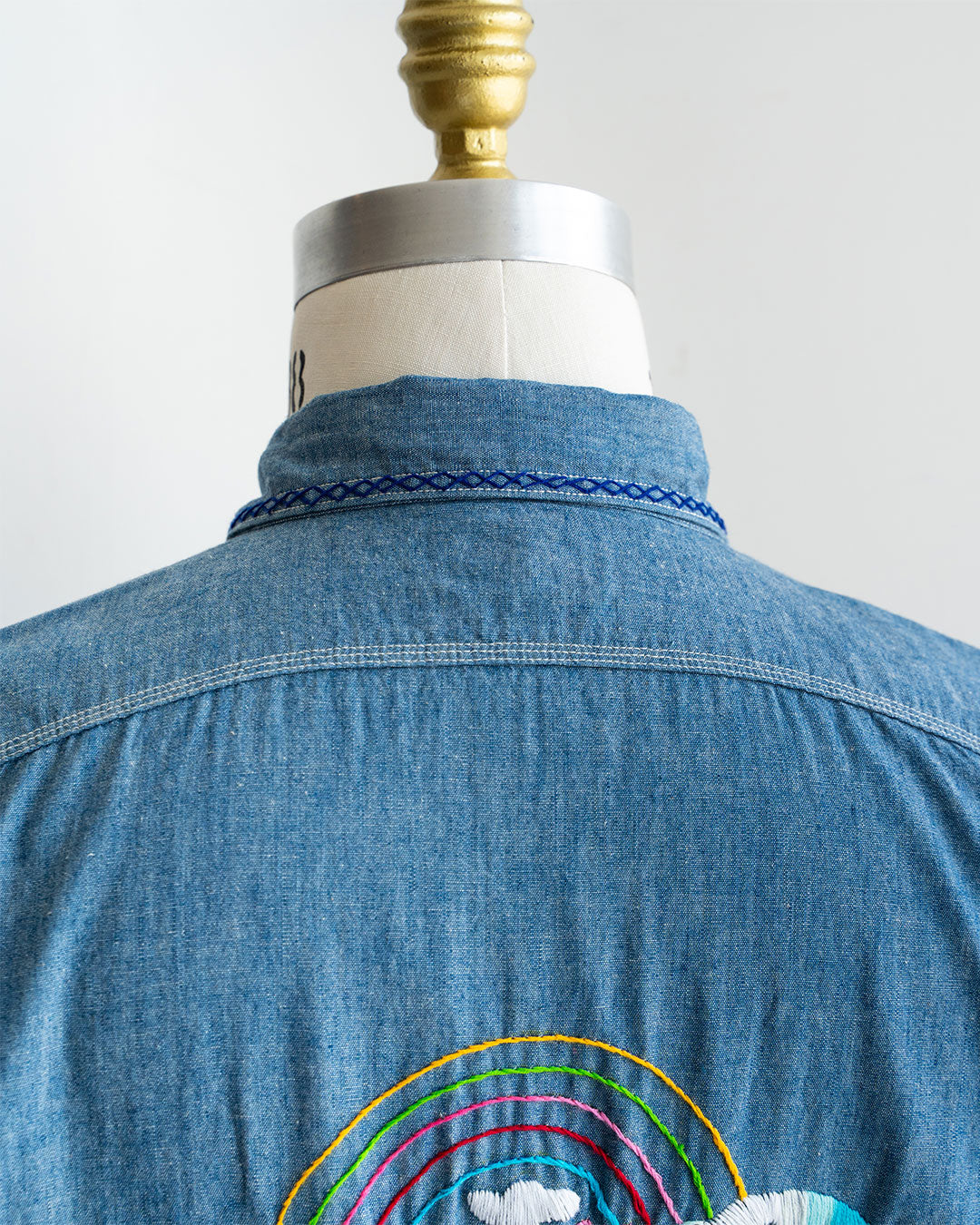 【Behind The River】Work Chambray Shirts『Hand Embroidery In Oaxaca Mexico』