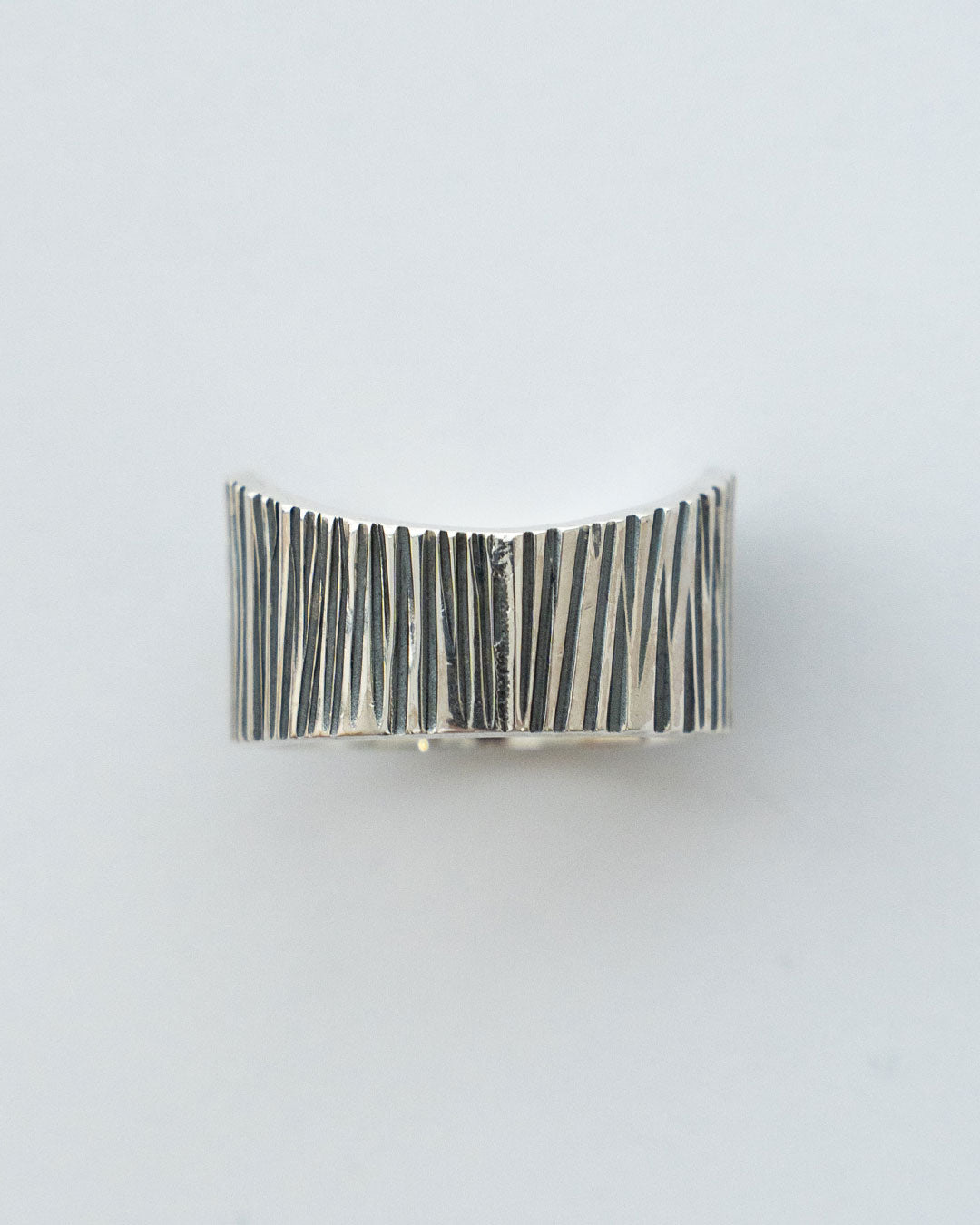 【THARU SILVER】Silver Ring "Tree Trunk Pattern"
