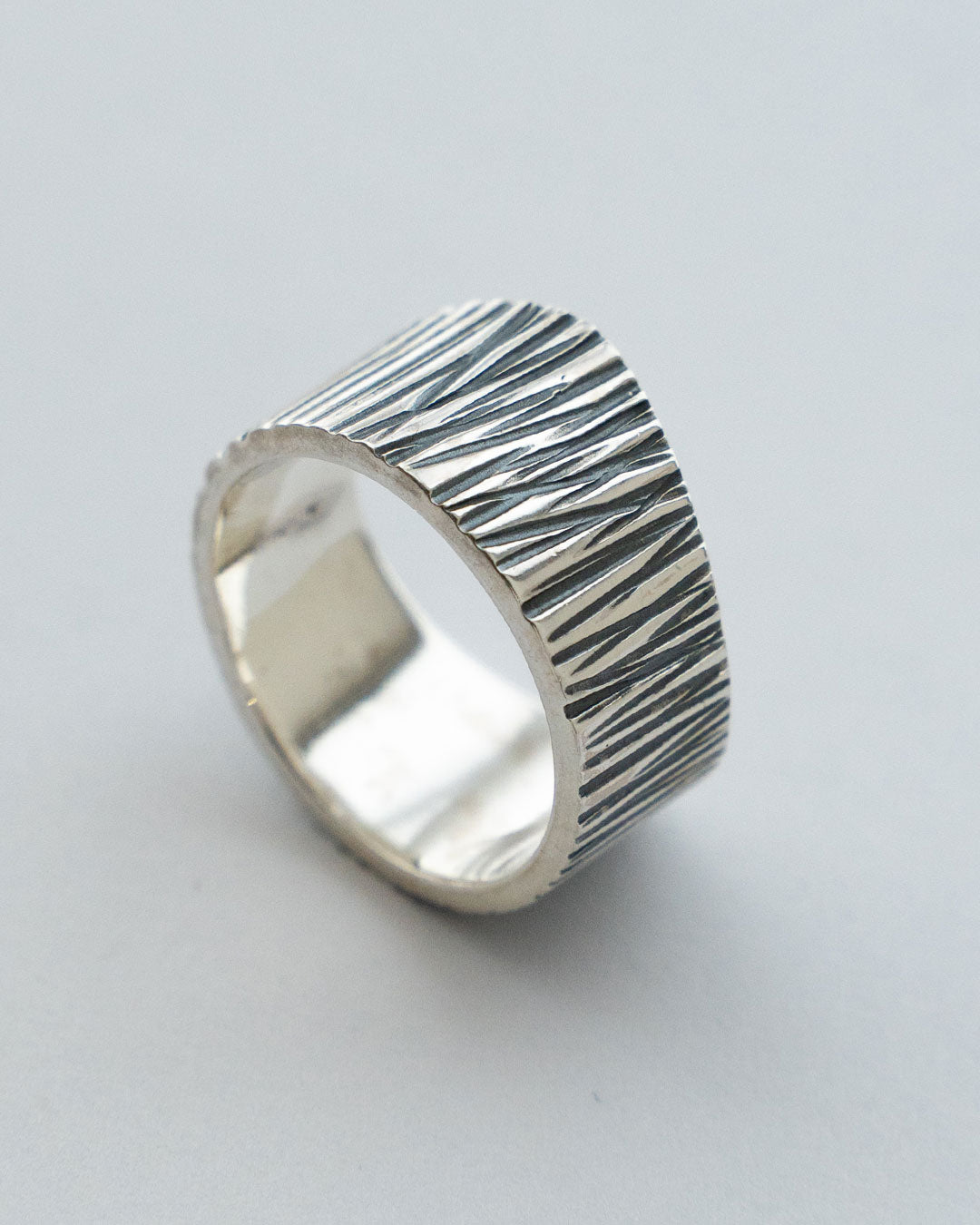 【THARU SILVER】Silver Ring "Tree Trunk Pattern"