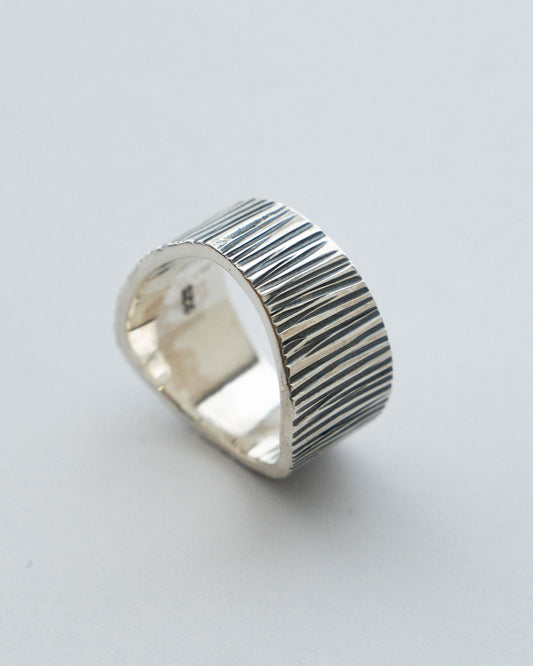【THARU SILVER】Silver Ring "Tree Trunk Pattern"
