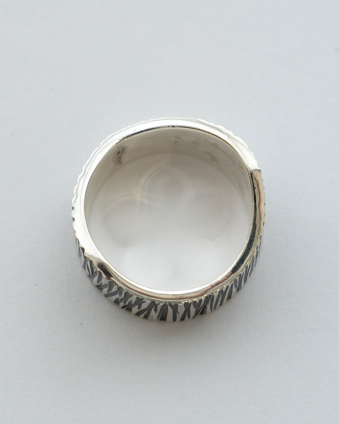 【THARU SILVER】Silver Ring "Tree Trunk Pattern"