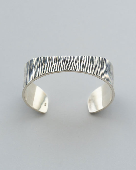【THARU SILVER】Silver Open Bangle "Tree Trunk Pattern"