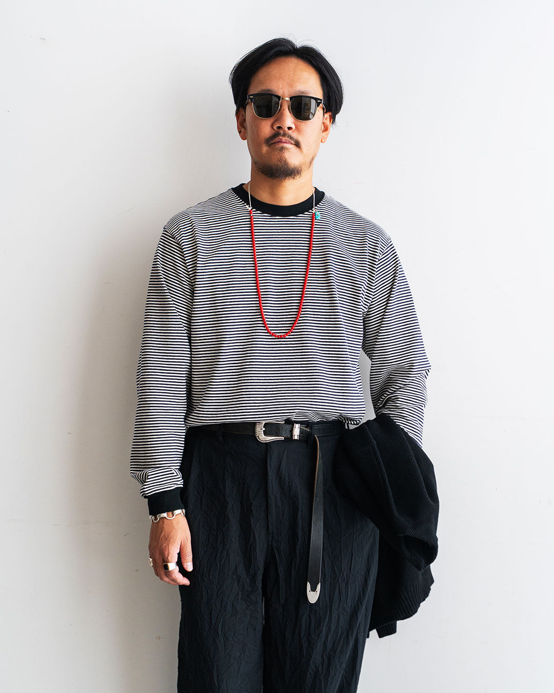 着用モデル 身長175cm　体重69kg　
サイズ着用: 40　COLOR: White / Black