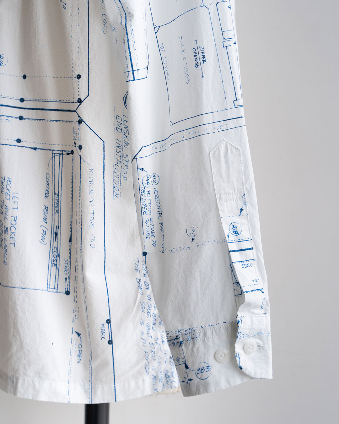 【B.T.R. Behind The River】Pack Kit Shirt