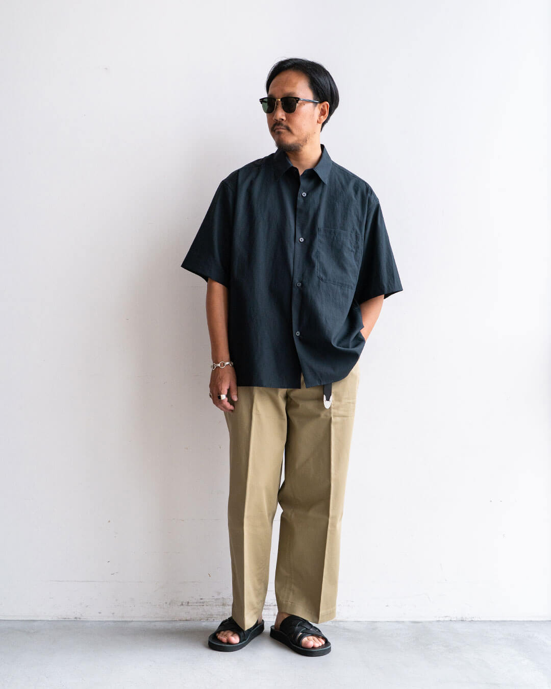着用モデル 身長175cm　体重69kg　着用サイズ 48 カラー Navy