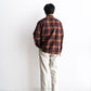 着用モデル 身長175cm　体重69kg　 サイズ着用: L　COLOR: Brown / Black