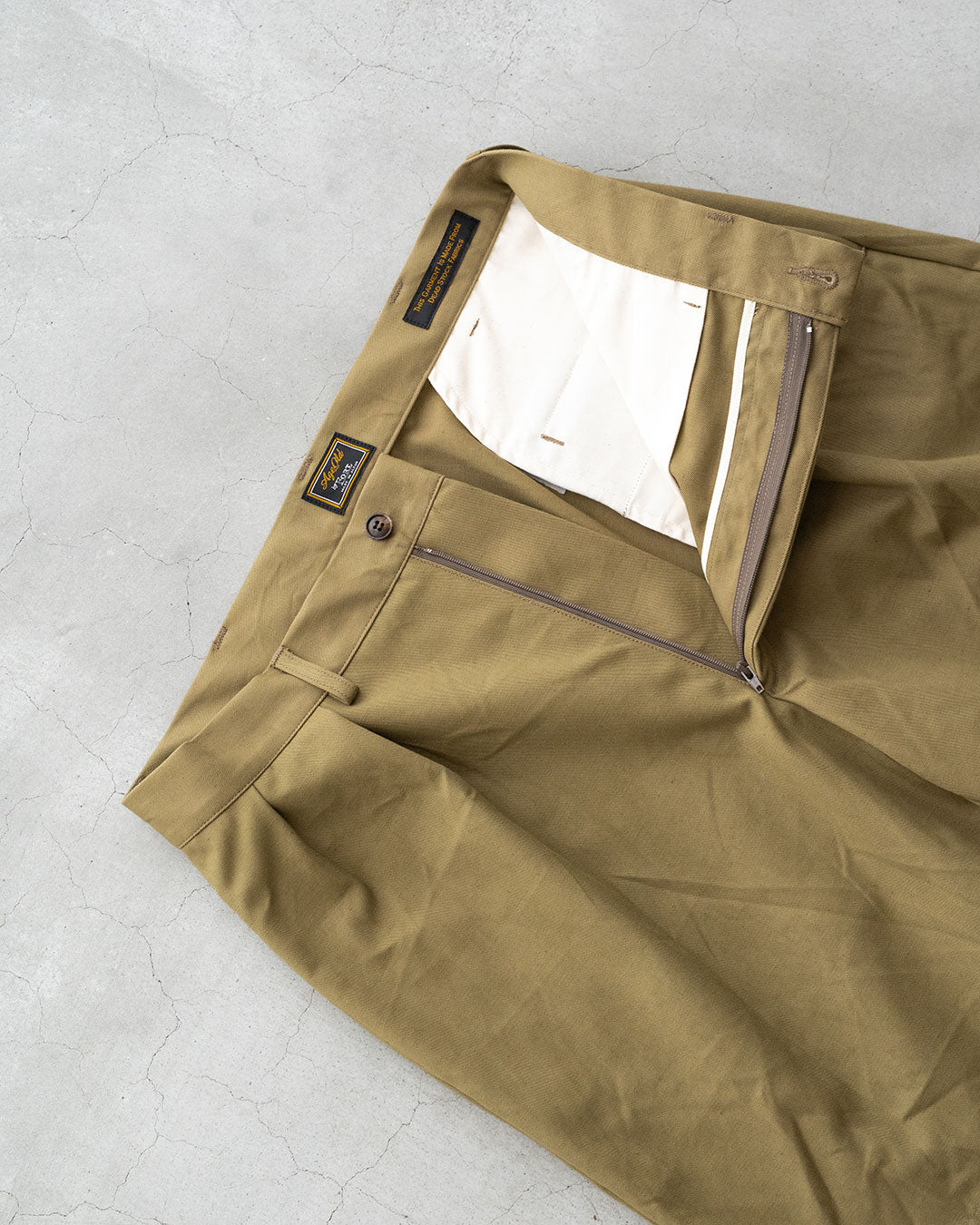 【AGE OLD】Classic 2tuck Shorts『1970s Italian Military Sleeping Bag Cover Fabrics』
