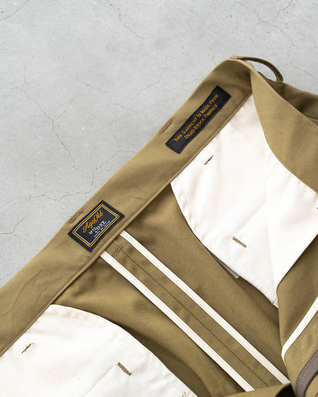 【AGE OLD】Classic 2tuck Shorts『1970s Italian Military Sleeping Bag Cover Fabrics』