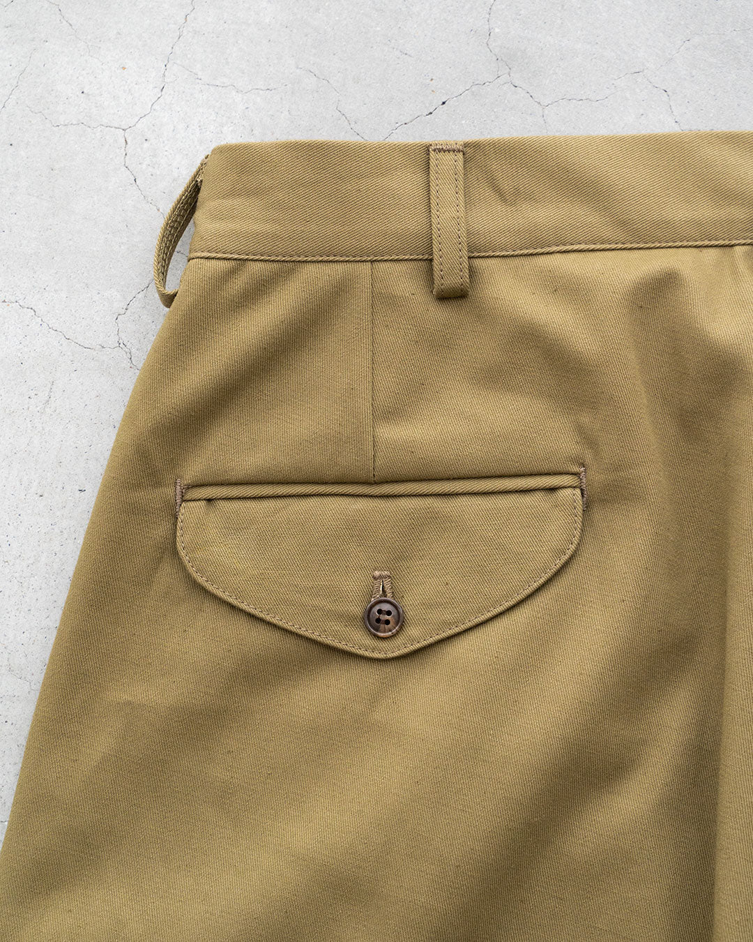 【AGE OLD】Classic 2tuck Shorts『1970s Italian Military Sleeping Bag Cover Fabrics』