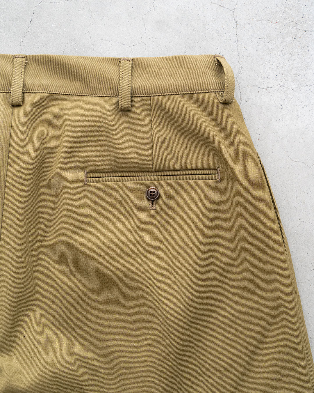 【AGE OLD】Classic 2tuck Shorts『1970s Italian Military Sleeping Bag Cover Fabrics』
