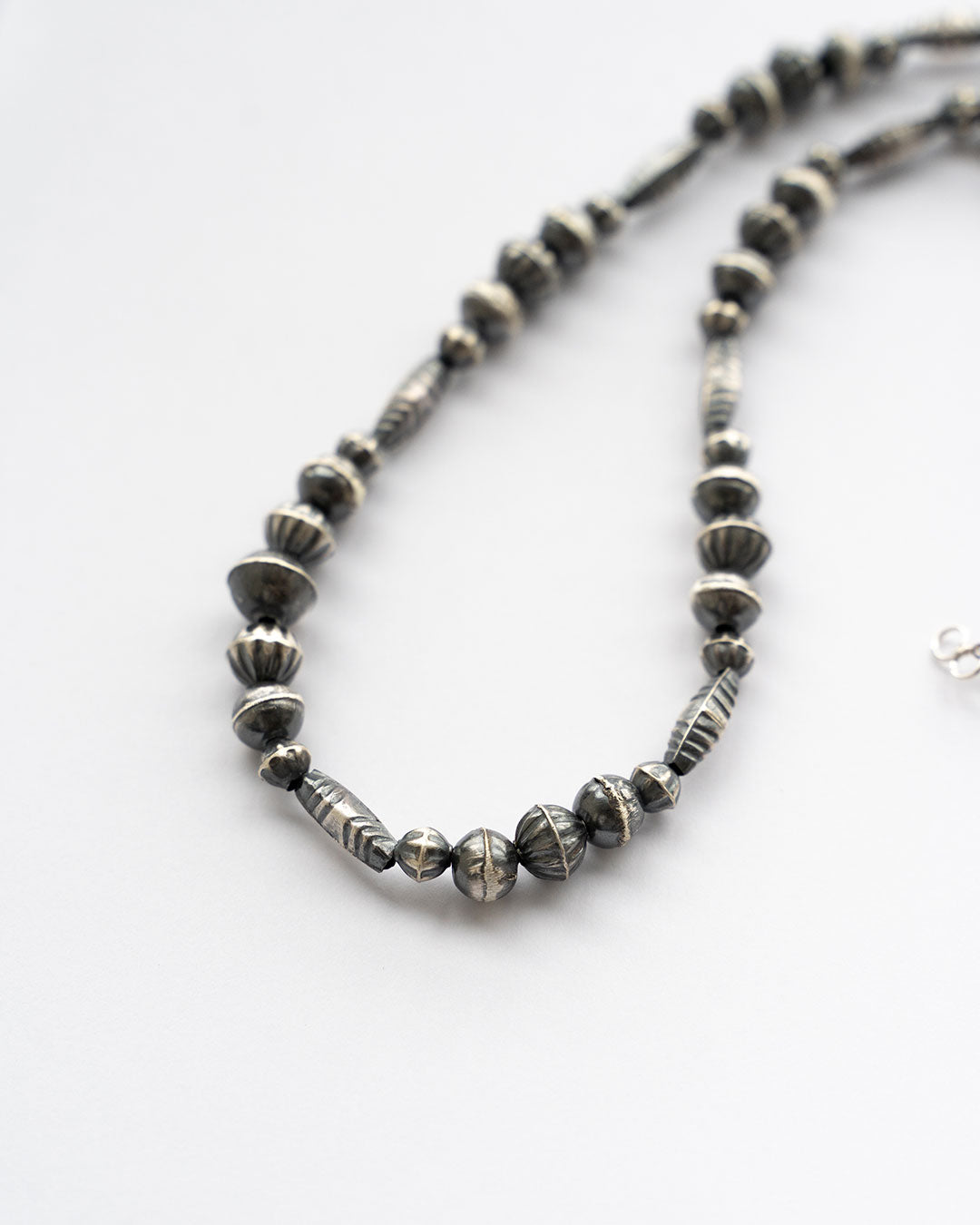 【Indian Jewelry】60-70s Vintage Navajo Pearl Handmade Silver Bead Necklace 『55cm』②