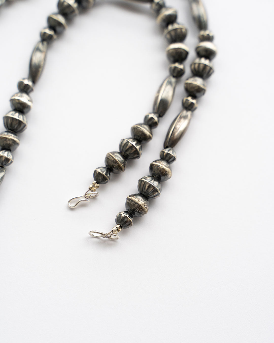 【Indian Jewelry】60-70s Vintage Navajo Pearl Handmade Silver Bead Necklace 『55cm』③