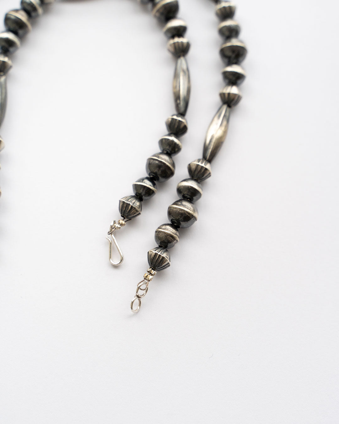【Indian Jewelry】60-70s Vintage Navajo Pearl Handmade Silver Bead Necklace 『60cm』①
