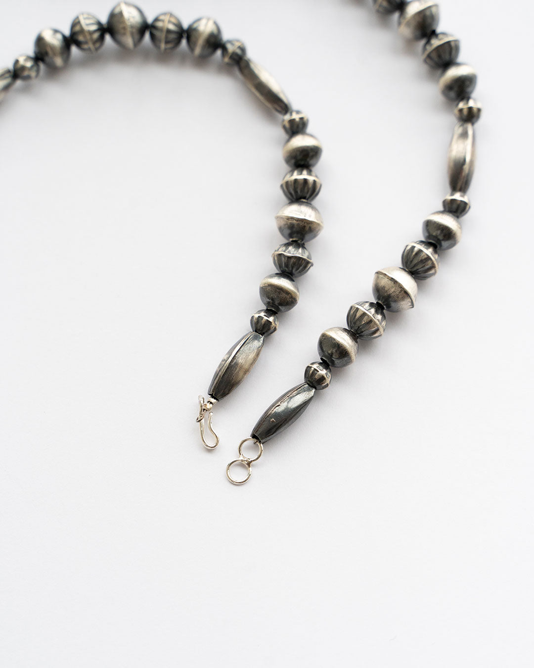 【Indian Jewelry】60-70s Vintage Navajo Pearl Handmade Silver Bead Necklace 『60cm』②