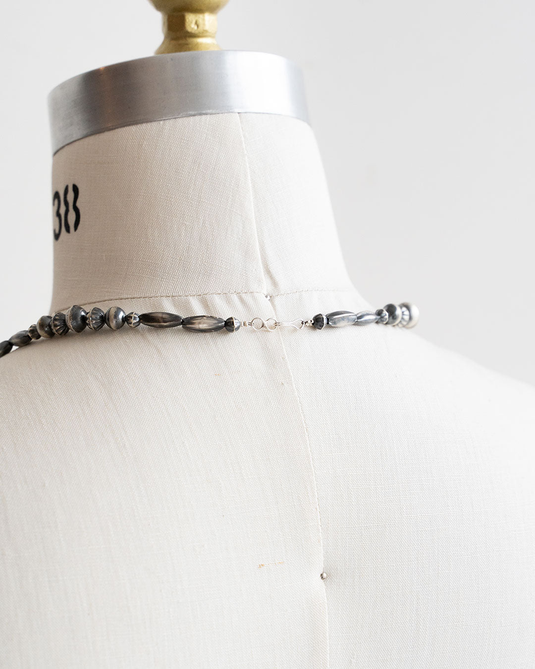【Indian Jewelry】60-70s Vintage Navajo Pearl Handmade Silver Bead Necklace 『65cm』①