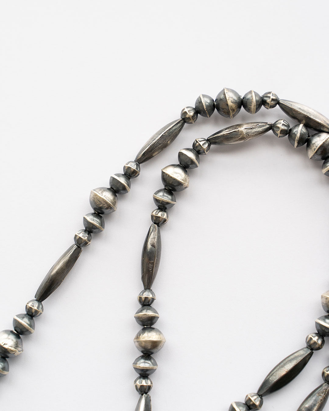【Indian Jewelry】60-70s Vintage Navajo Pearl Handmade Silver Bead Necklace 『70cm』①