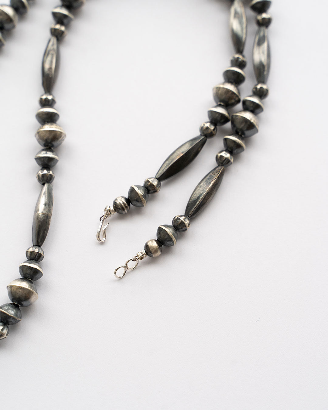 【Indian Jewelry】60-70s Vintage Navajo Pearl Handmade Silver Bead Necklace 『70cm』①