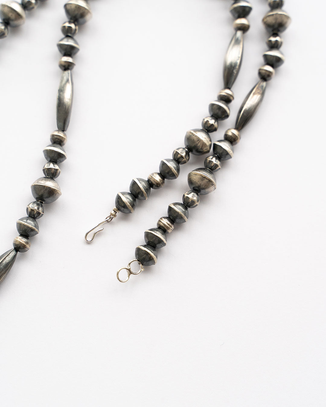 【Indian Jewelry】60-70s Vintage Navajo Pearl Handmade Silver Bead Necklace 『70cm』②