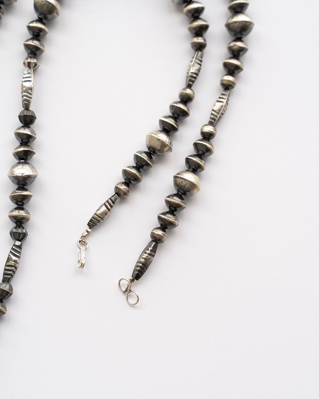 【Indian Jewelry】60-70s Vintage Navajo Pearl Handmade Silver Bead Necklace 『75cm』①
