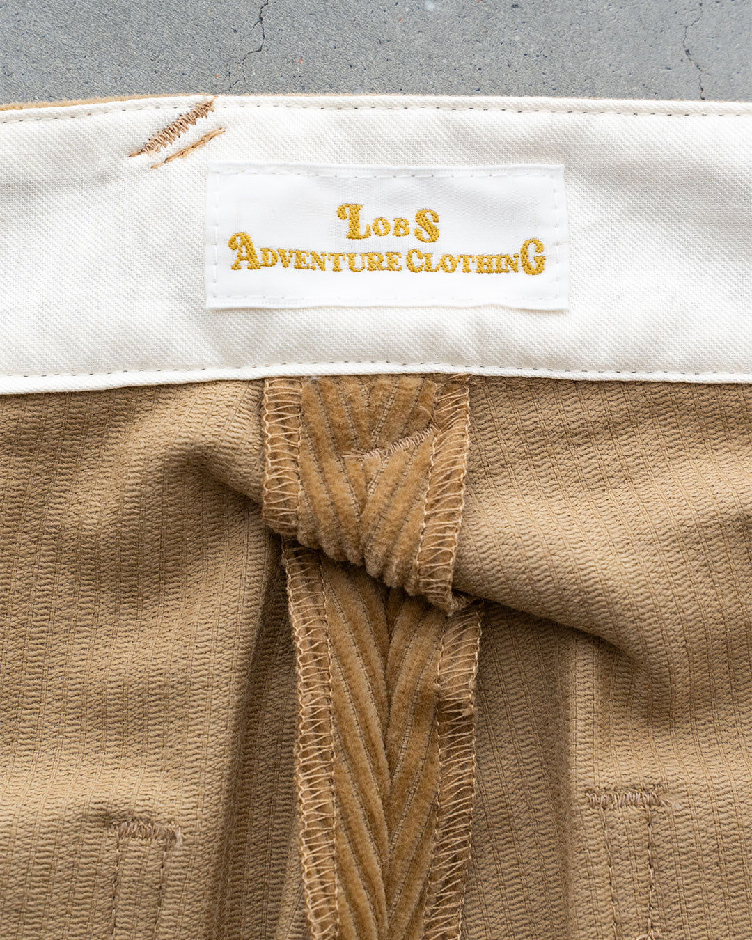 【LOBS】C2 Corduroy Trousers