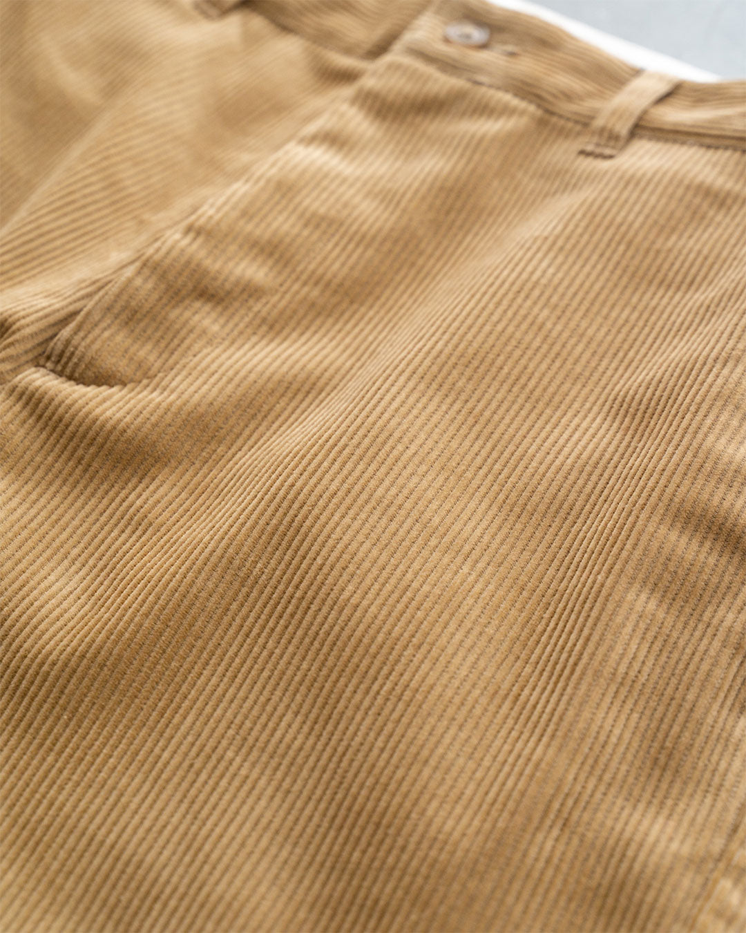 【LOBS】C2 Corduroy Trousers