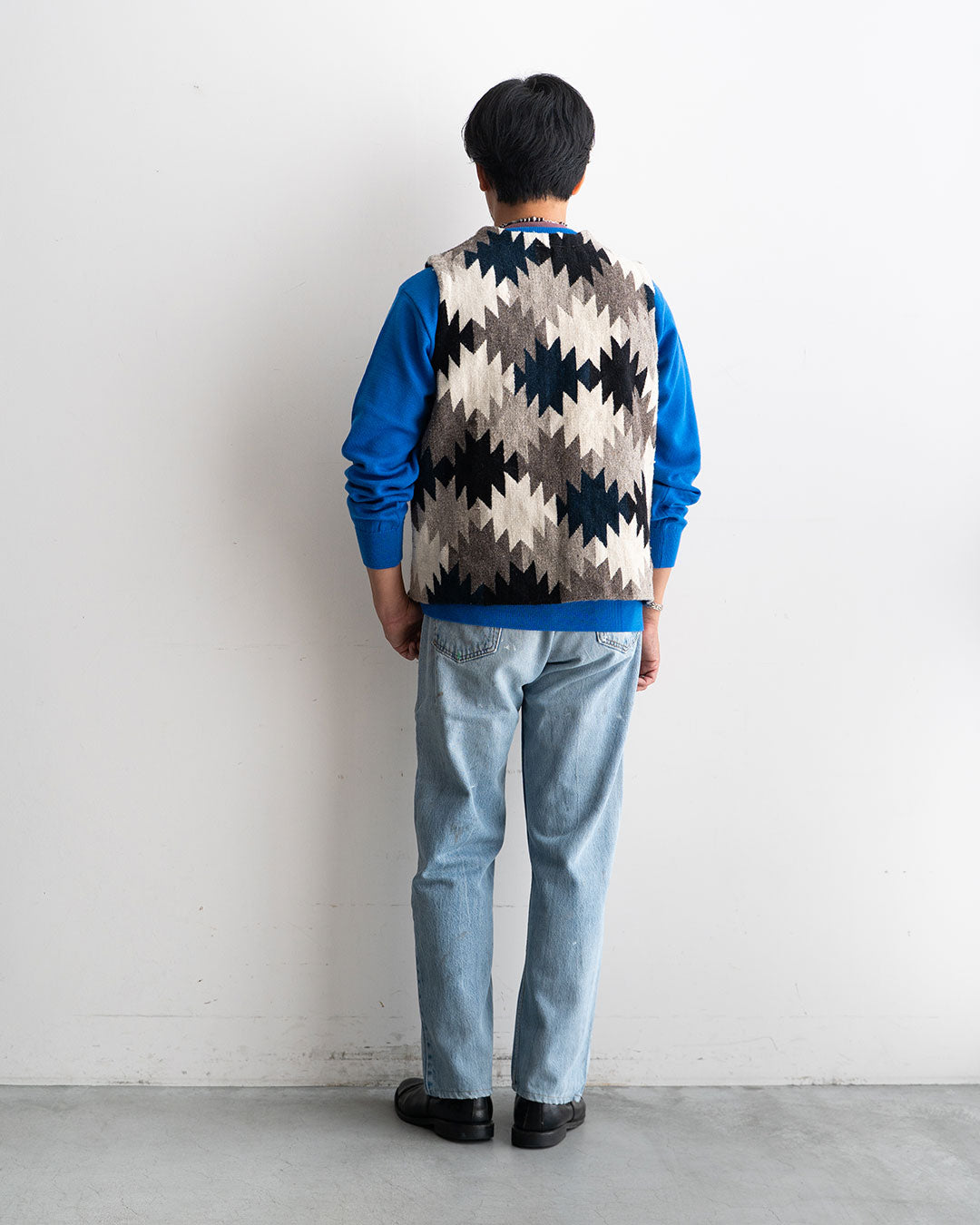 モデル 身長175cm　体重69kg / 着用サイズ   L / カラー BLACK