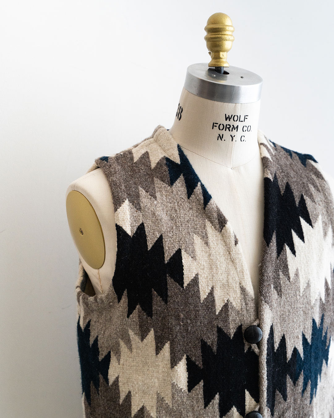 【Hilos De Tradición】Rug Vest 『MILL ESTRELLA』  Oaxaca Handwoven