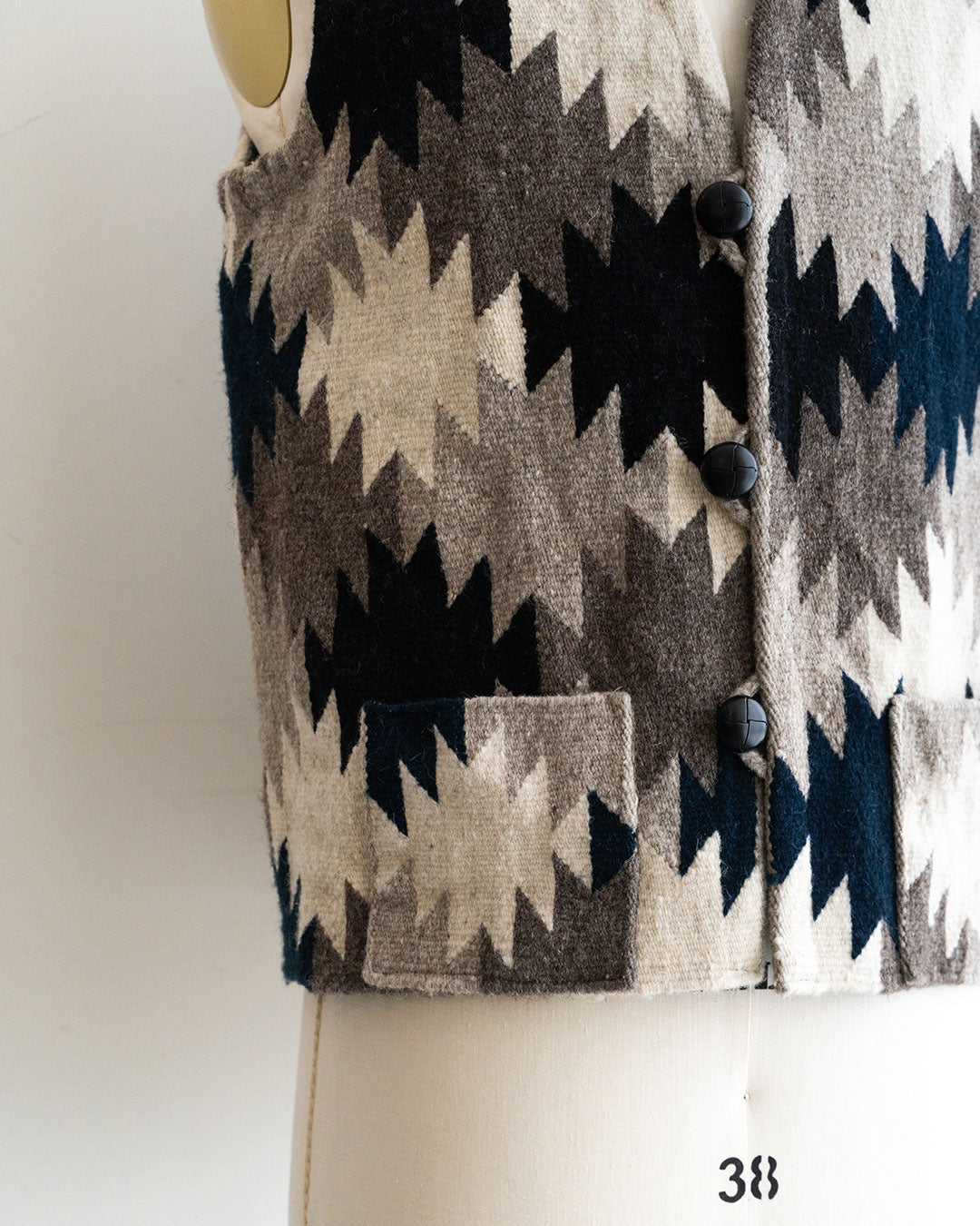 【Hilos De Tradición】Rug Vest 『MILL ESTRELLA』  Oaxaca Handwoven