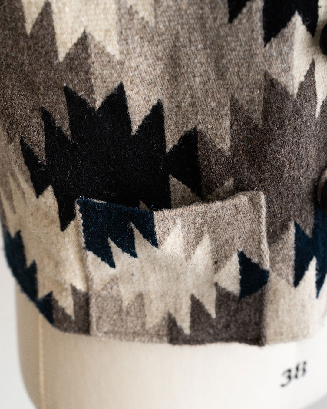 【Hilos De Tradición】Rug Vest 『MILL ESTRELLA』  Oaxaca Handwoven
