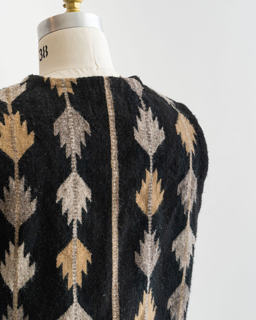 【Hilos De Tradición】Rug Vest 『TRIGO』  Oaxaca Handwoven