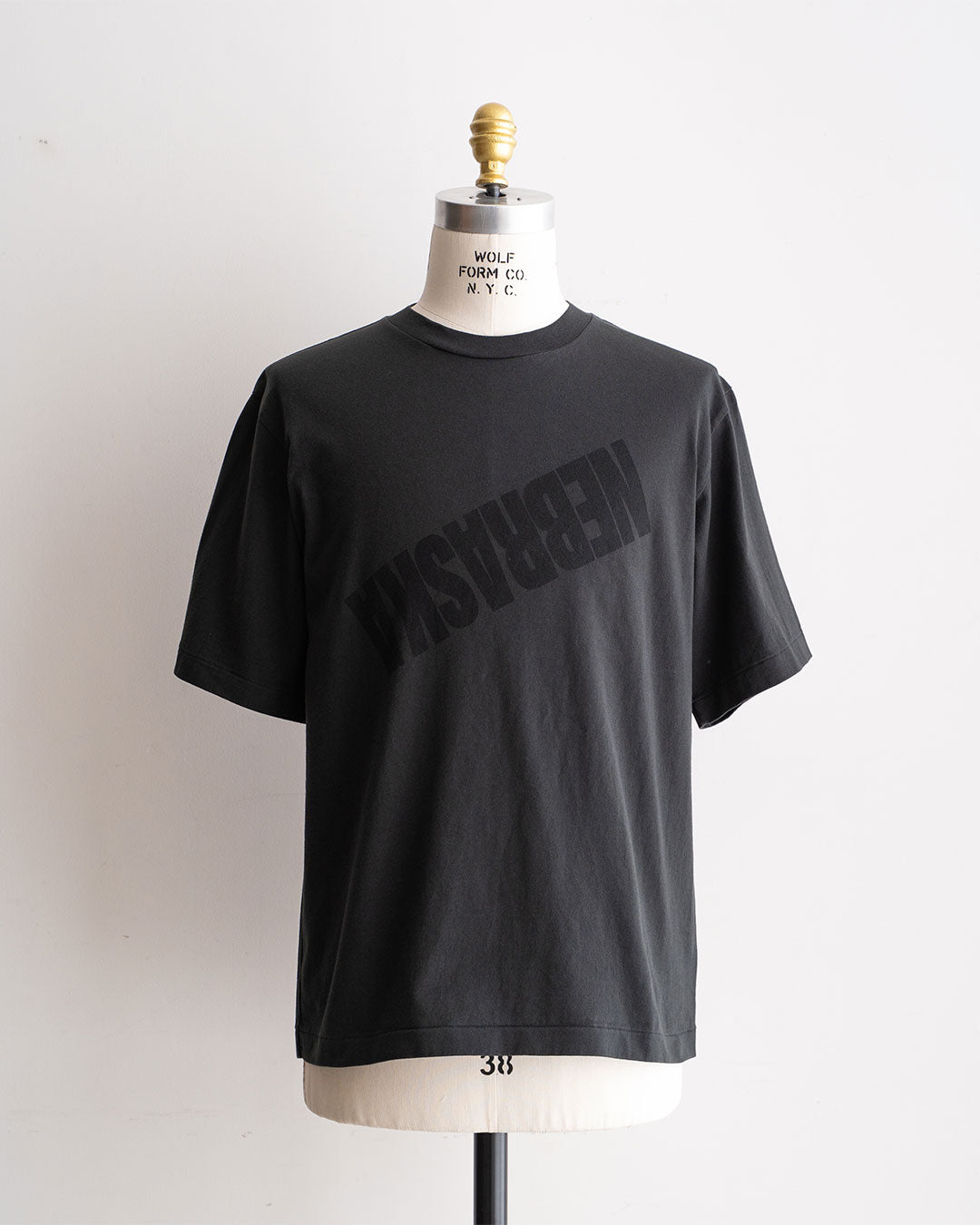 【Blurhms Rootstock】 "NEBRASKA" Print Tee Standard