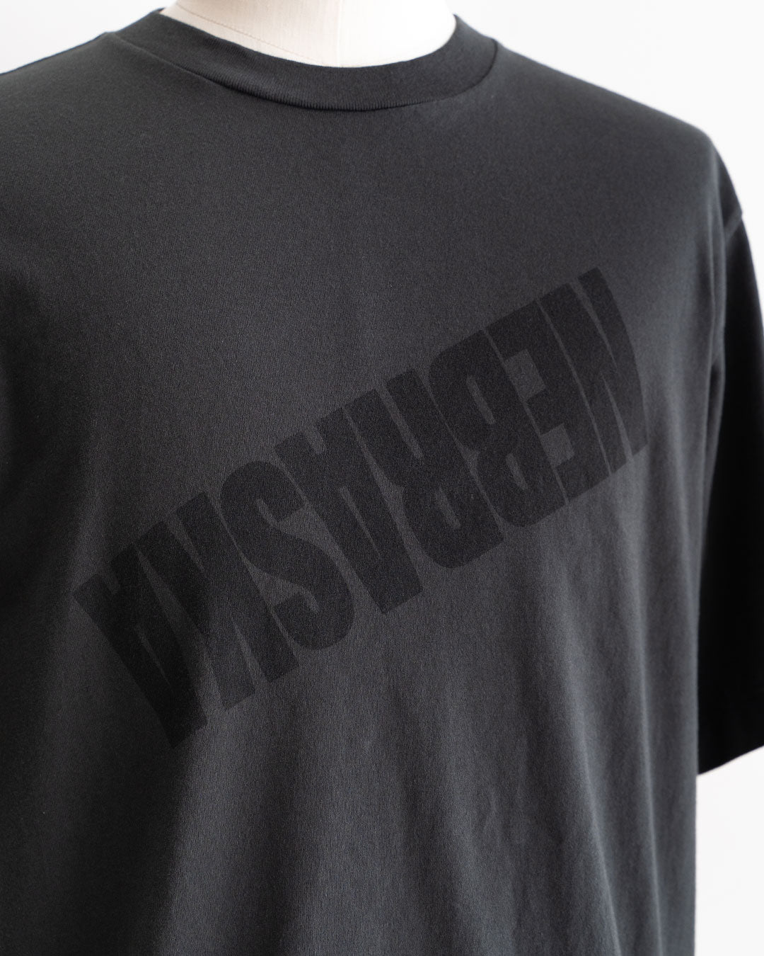 【Blurhms Rootstock】 "NEBRASKA" Print Tee Standard