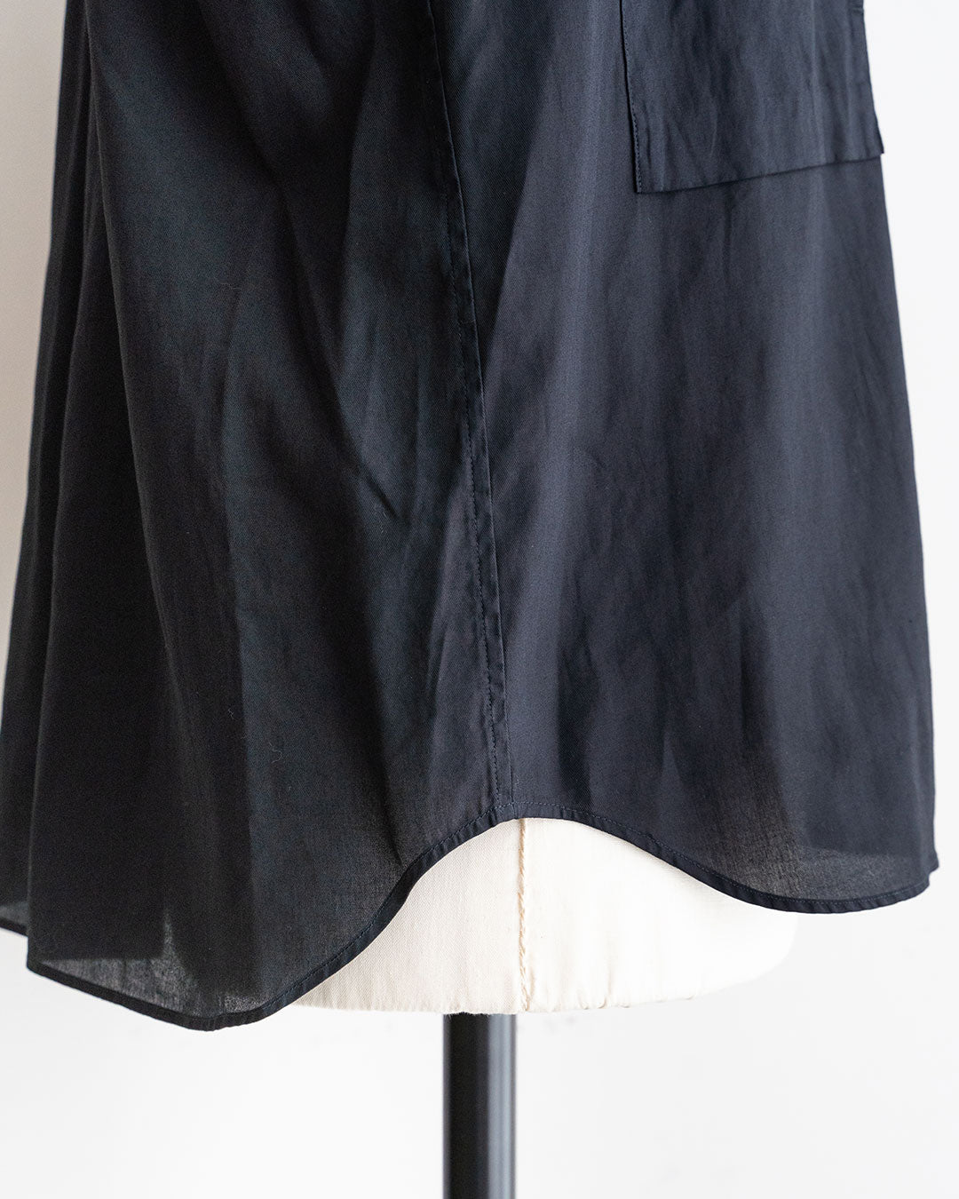 【STILL BY HAND】Garment-Dye W Pocket Over Shirts