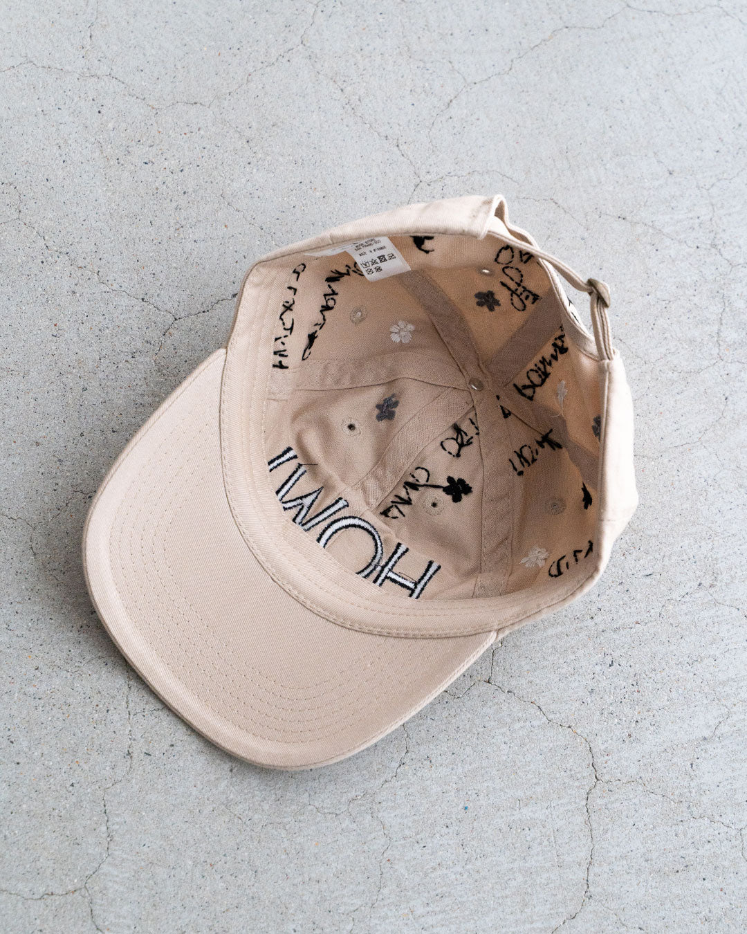 【Oaxaca × City Lights Bookstore】Hand Embroidered Cap 『HOWL』