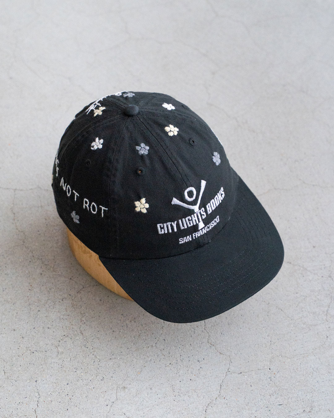 【Oaxaca × City Lights Bookstore】Hand Embroidered Cap 『LOGO』