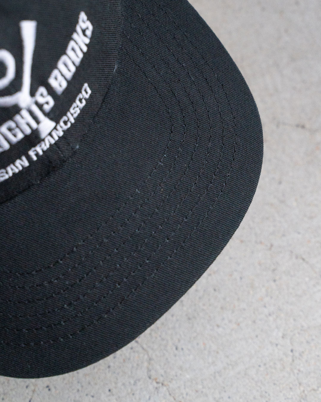 【Oaxaca × City Lights Bookstore】Hand Embroidered Cap 『LOGO』