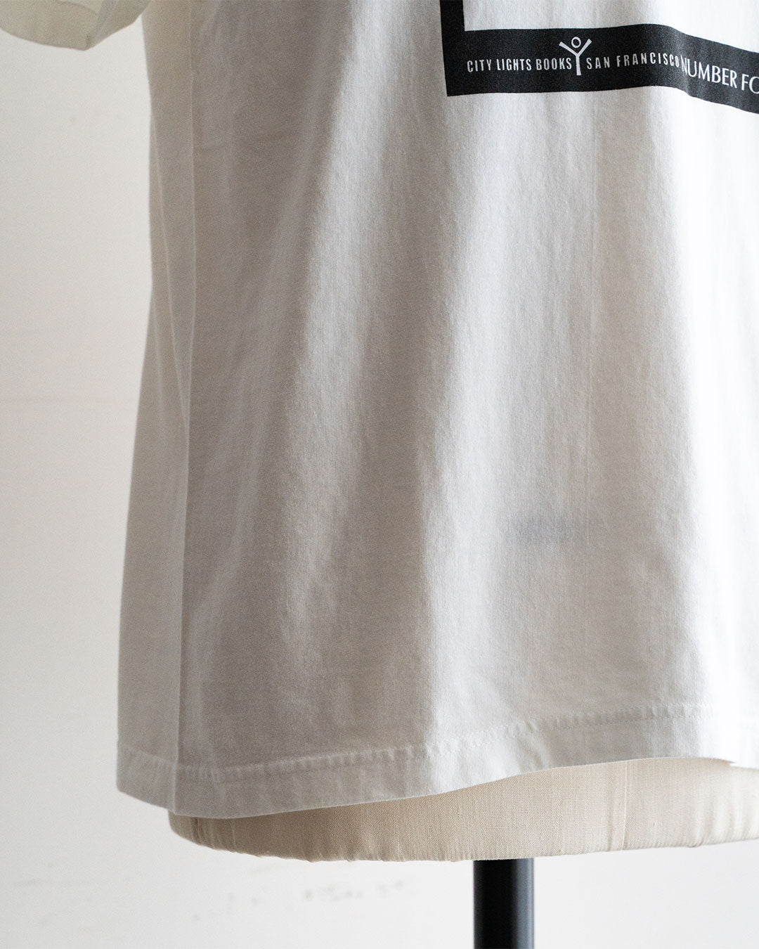 【City Lights Bookstore】 Howl Tee