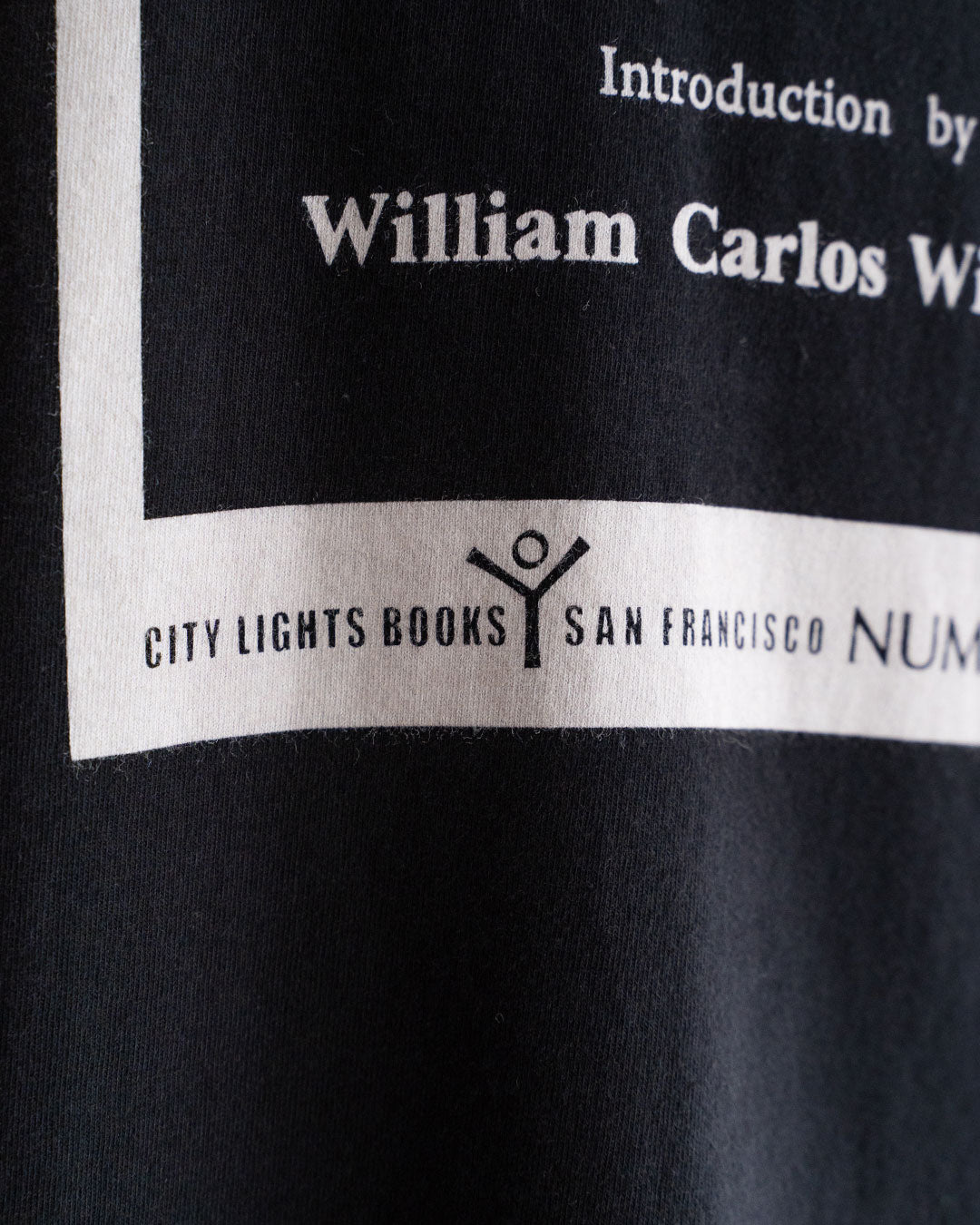 【City Lights Bookstore】 Howl Tee