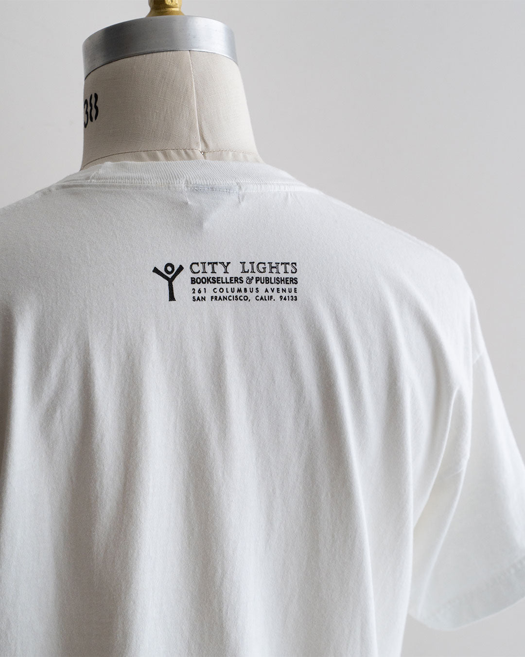 【City Lights Bookstore】 Post Card Tee