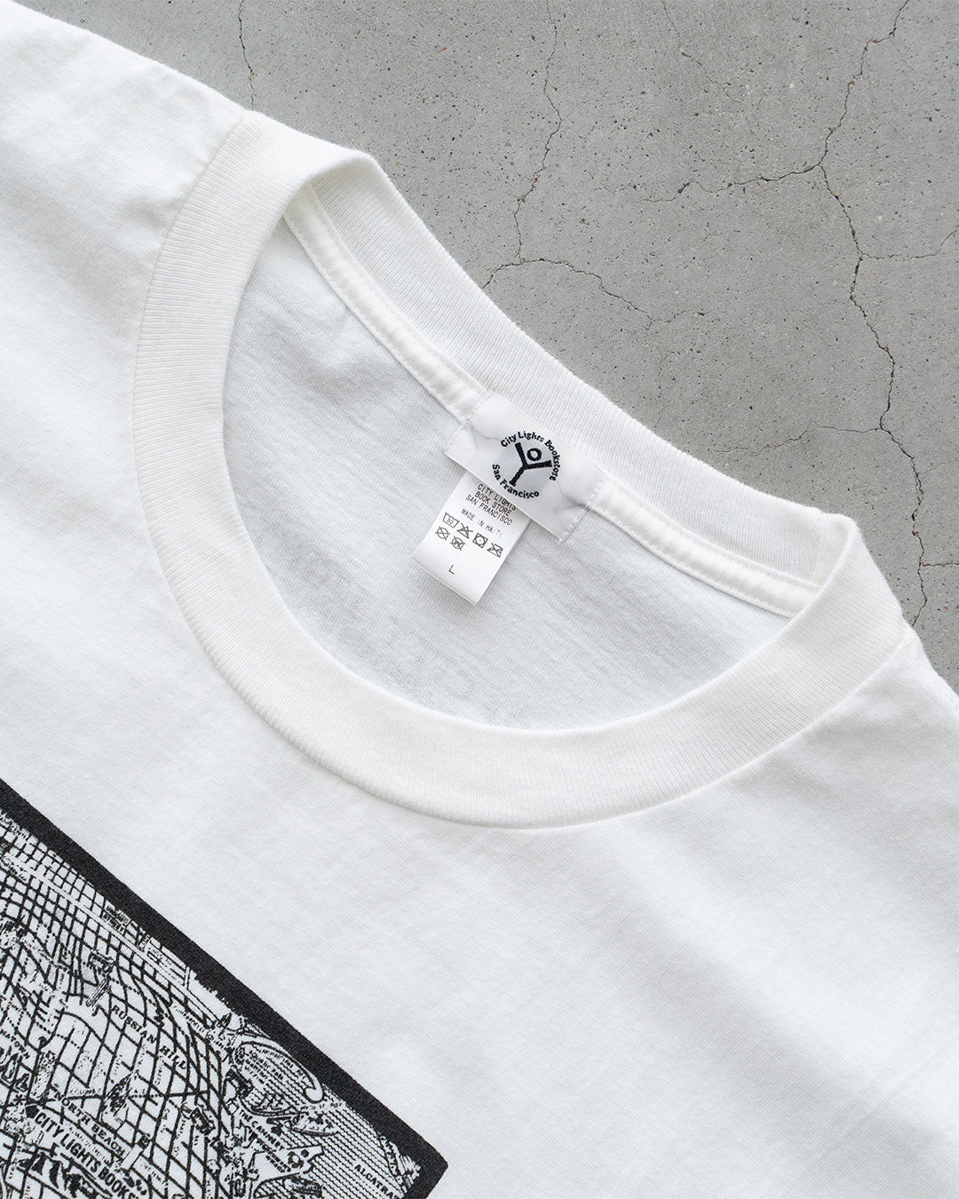【City Lights Bookstore】 Post Card Tee