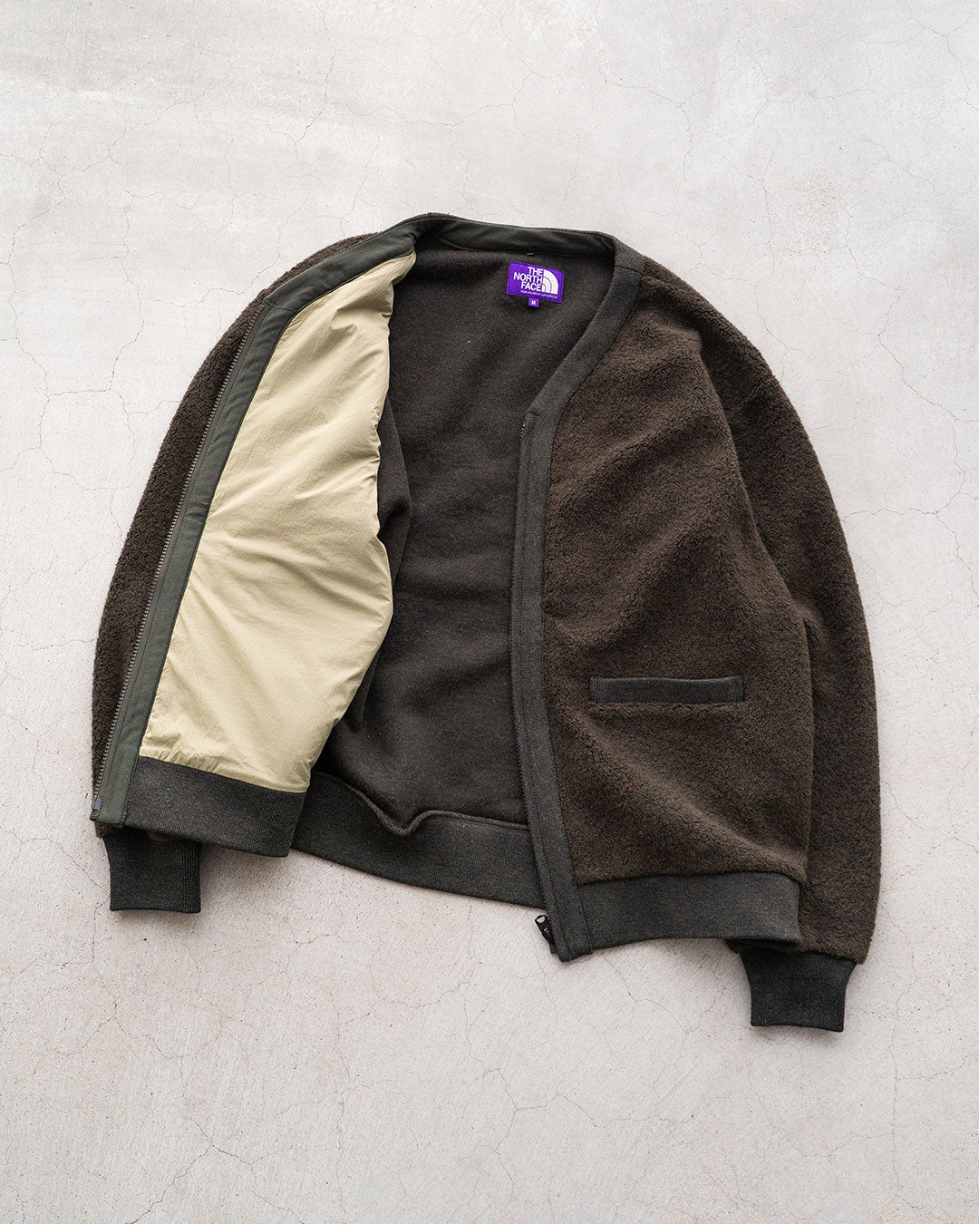 カラー　OLIVE