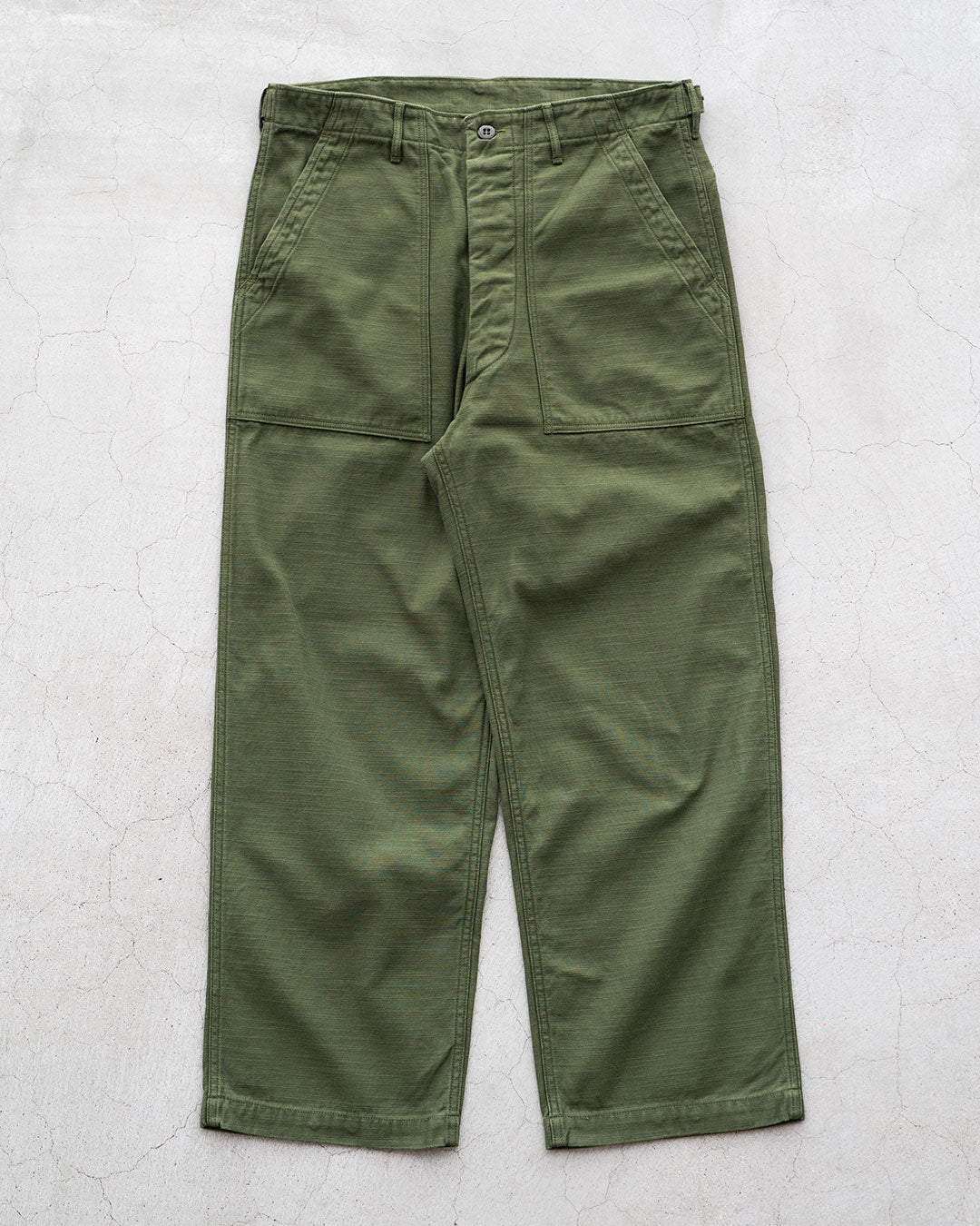 カラー　OLIVE