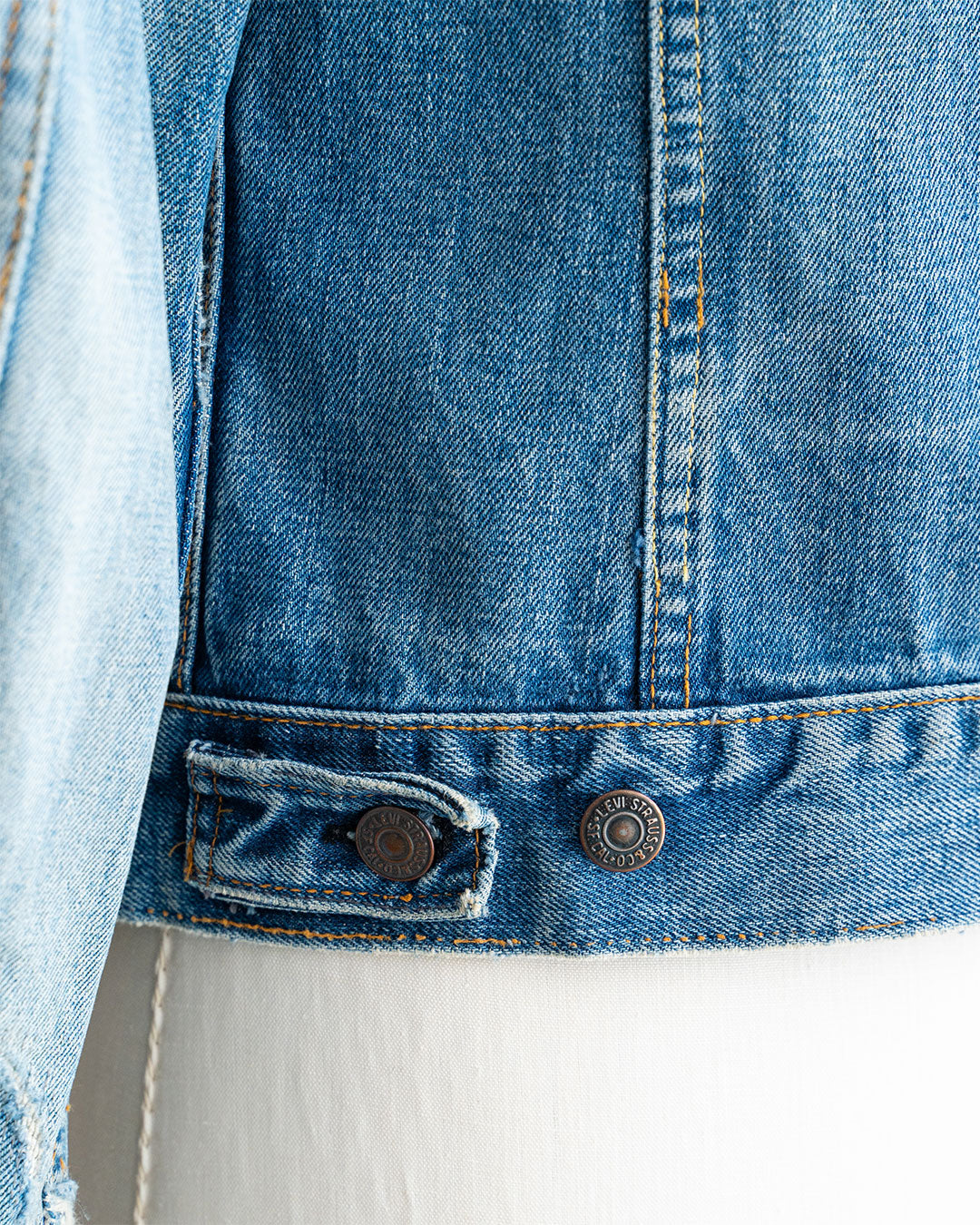 【VINTAGE】60-70s Levis 70505 Denim Jacket ”Big E” 『Big Size & Good Custom』