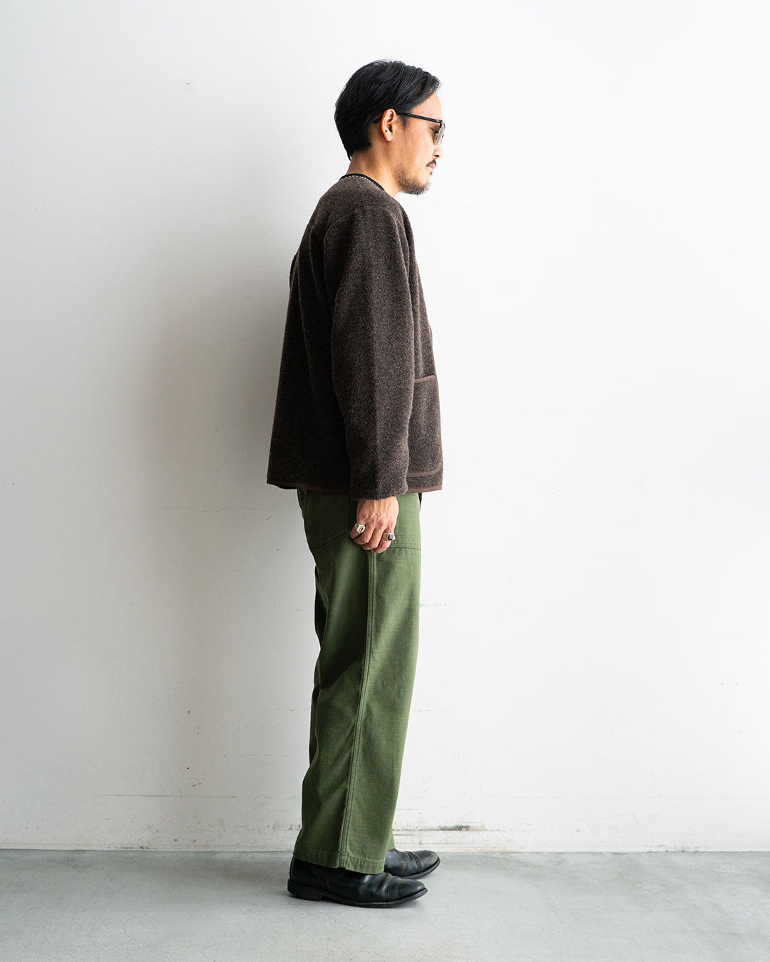 着用モデル 身長175cm　体重69kg / 着用サイズ　 W34/L29   / カラー　OLIVE