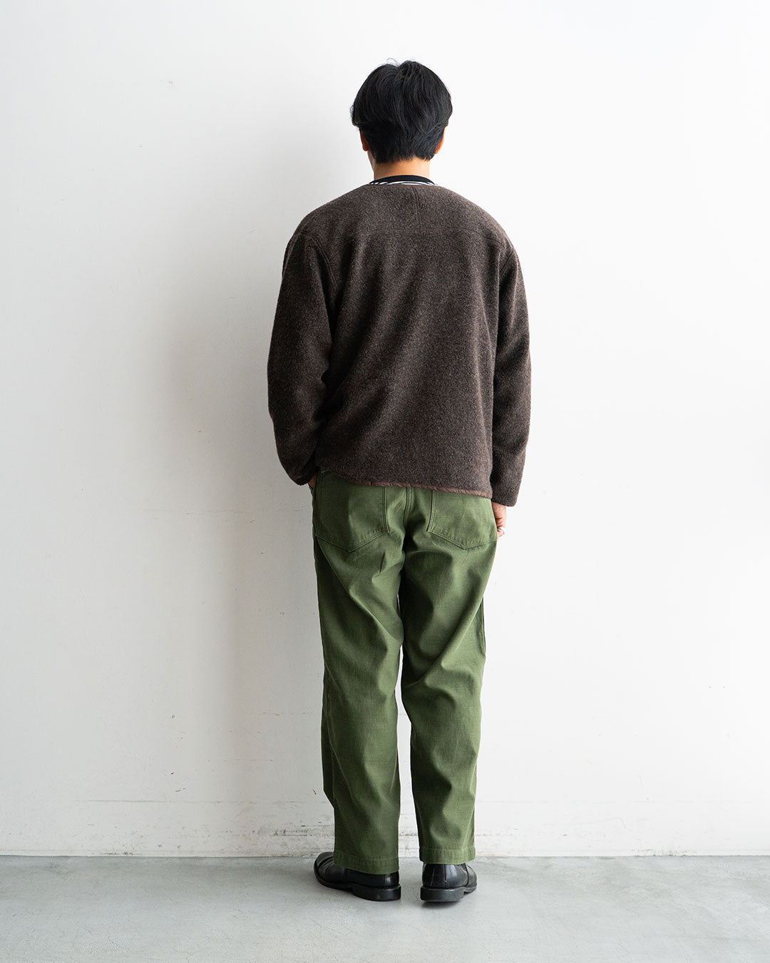 着用モデル 身長175cm　体重69kg / 着用サイズ　 W34/L29   / カラー　OLIVE