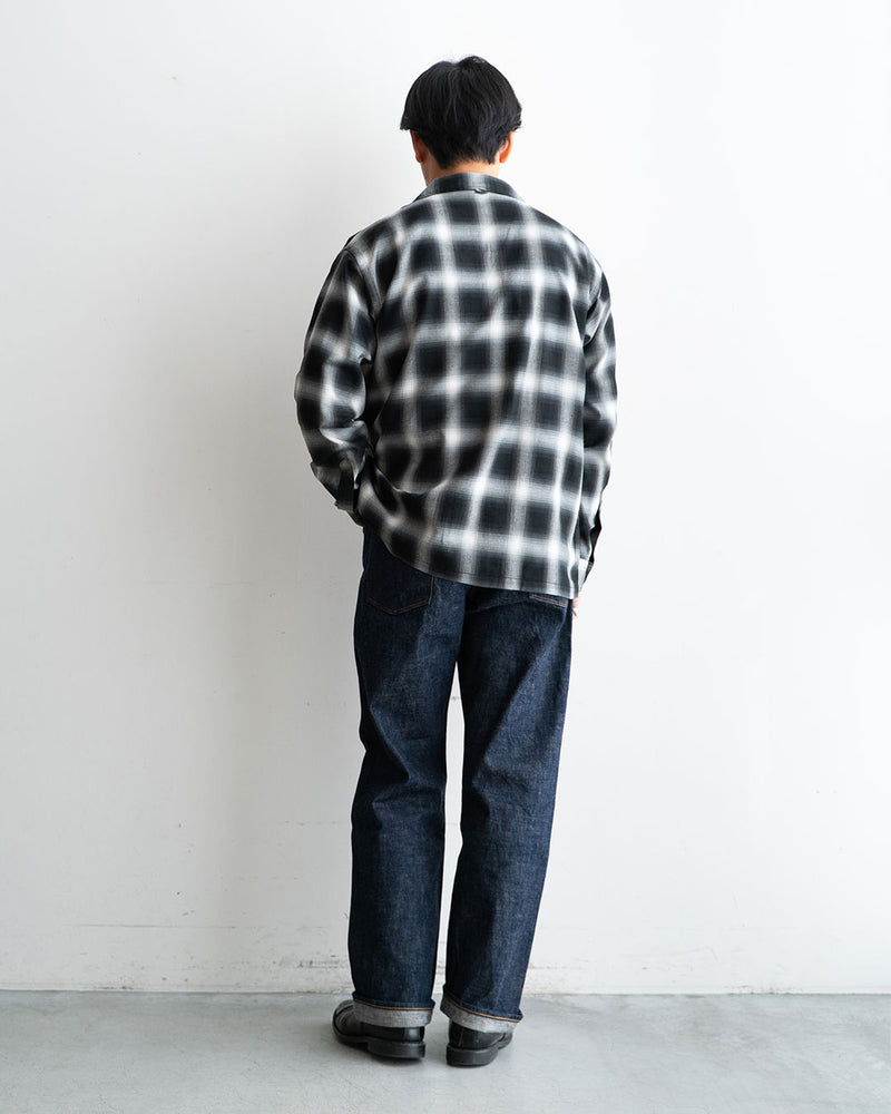 着用モデル 身長175cm　体重69kg サイズ着用 M