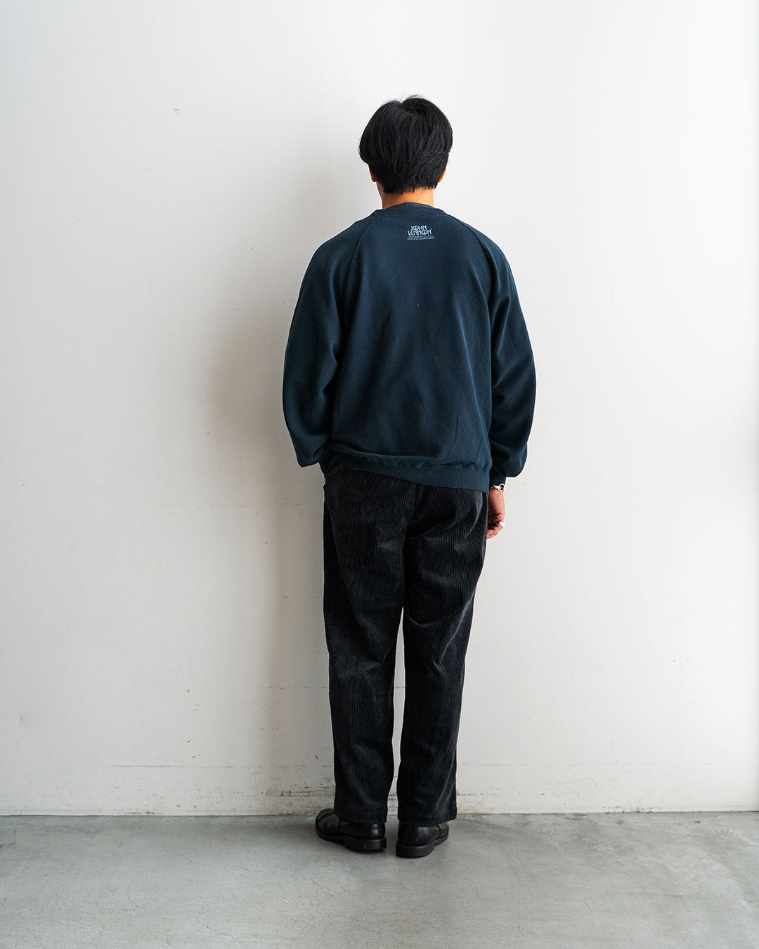 着用モデル 身長175cm　体重69kg
着用サイズ   L  / カラー Sumi