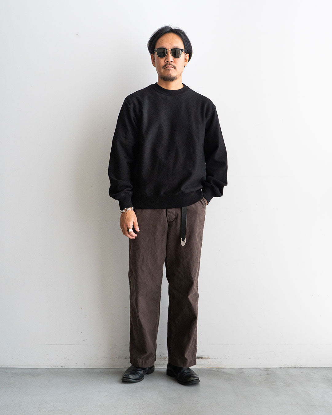 着用モデル 身長175cm　体重69kg / 着用サイズ  2 / カラー  BLACK